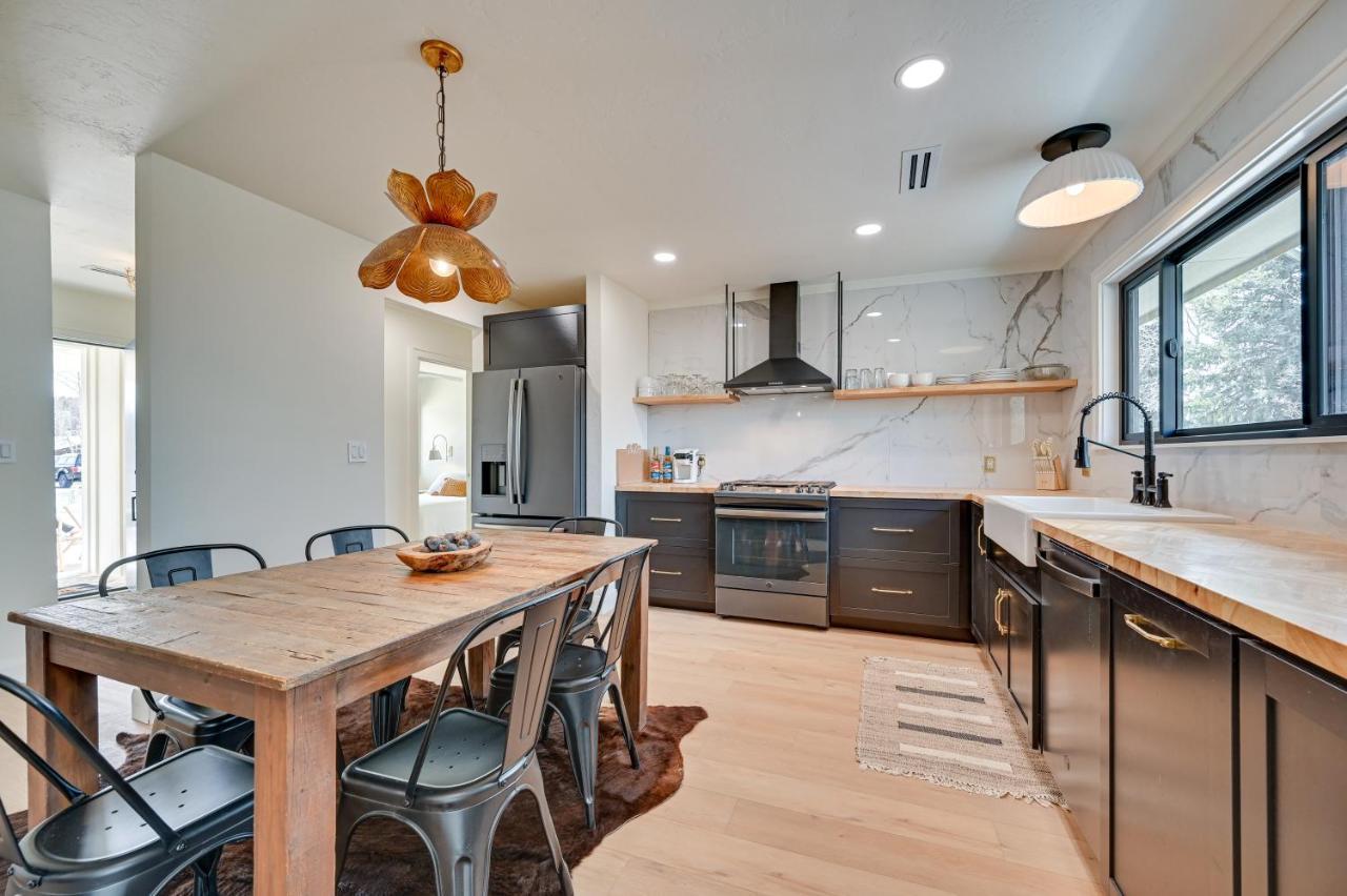 Hébergement de vacances Stylish Close To Hiking And Fishing! *