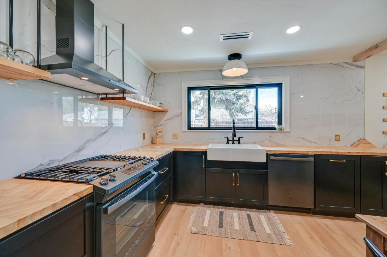 Stylish Close To Hiking And Fishing! Hébergement de vacances *