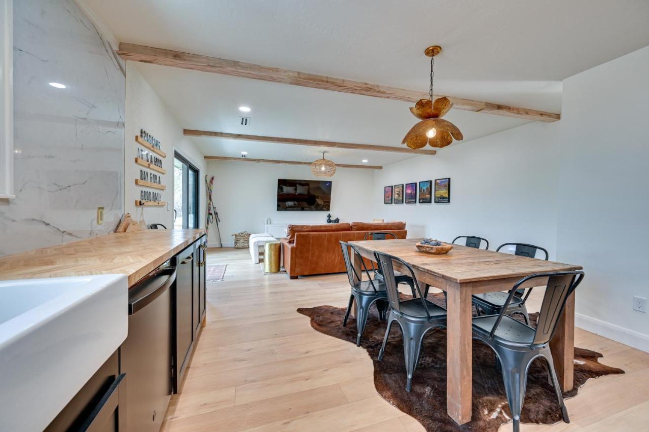 Hébergement de vacances Stylish Close To Hiking And Fishing! *